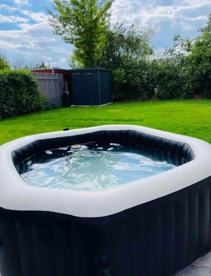 הוילה ברלין Haushalfte Mit Garten, Kamin, Grill & Whirlpool Nahe Ber מראה חיצוני תמונה