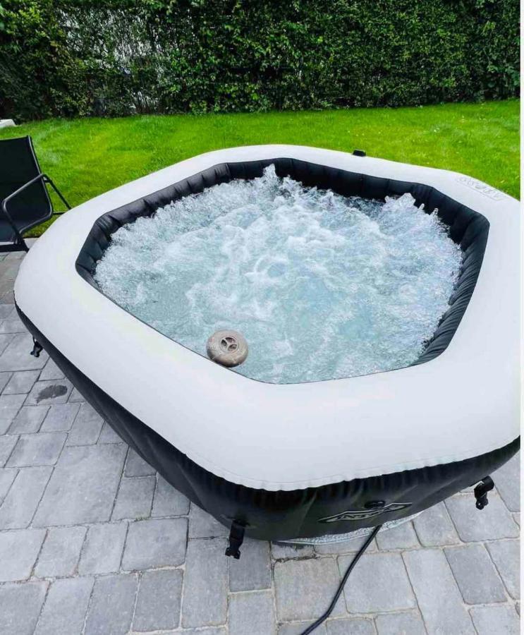 הוילה ברלין Haushalfte Mit Garten, Kamin, Grill & Whirlpool Nahe Ber מראה חיצוני תמונה